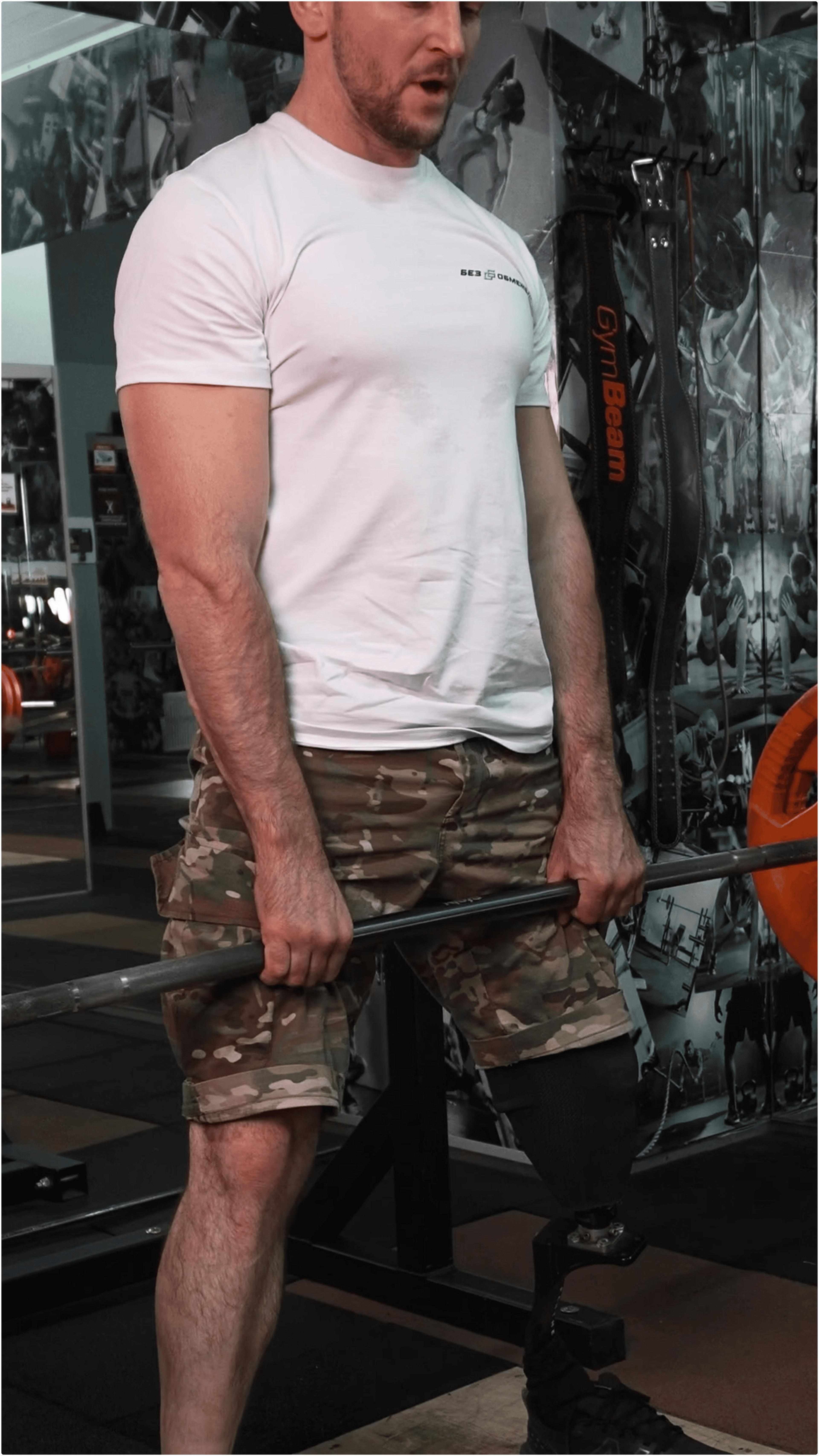80%